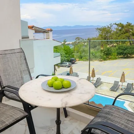Leandros Hotel Nea Roda