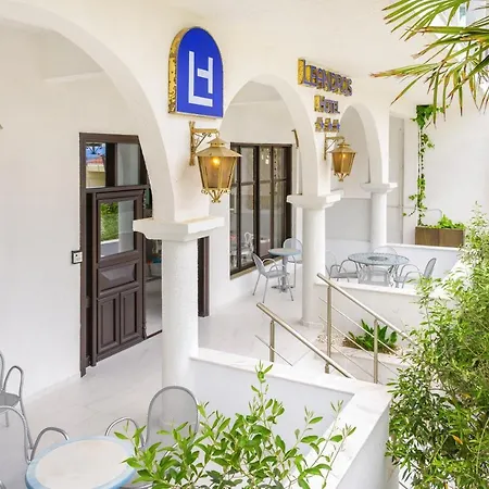 Hotel Leandros 3*