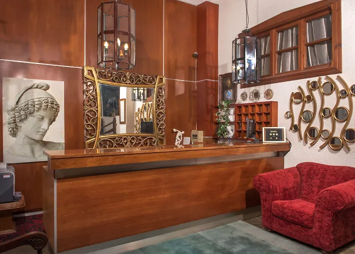 Leandros Hotel 3*