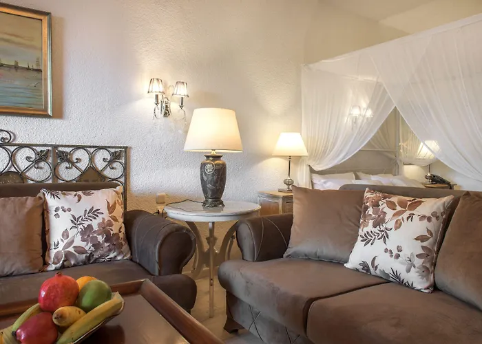 Hotel Leandros 3*