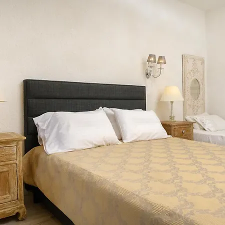 Hotel Leandros Nea Roda