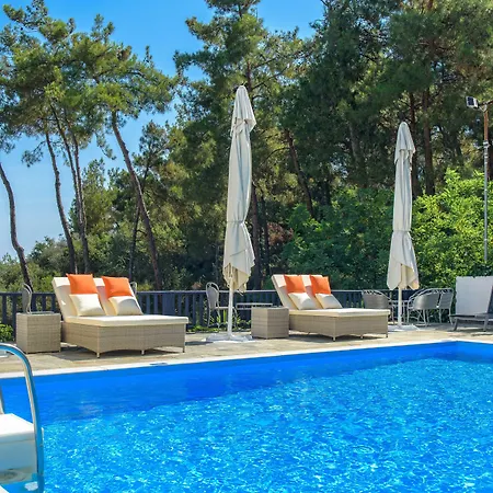 Hotel Leandros