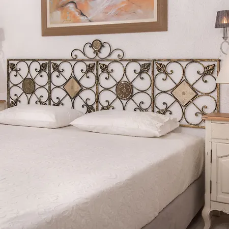 Leandros 3* Nea Roda