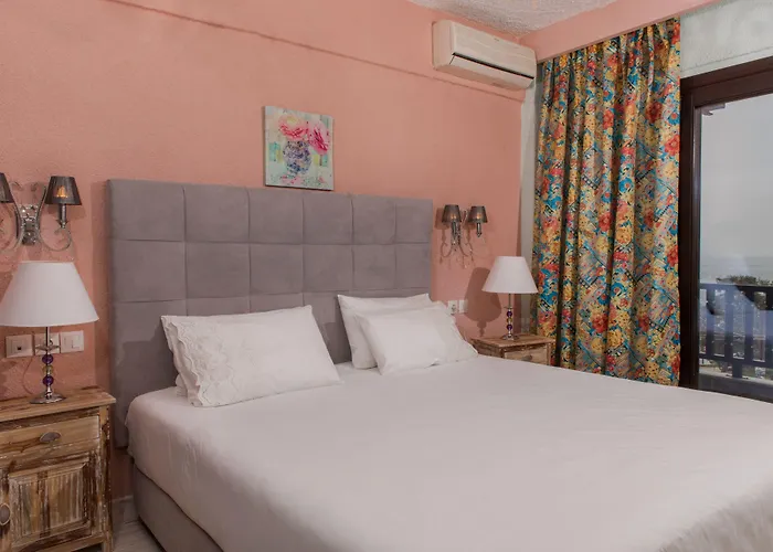 Hotel Leandros 3*