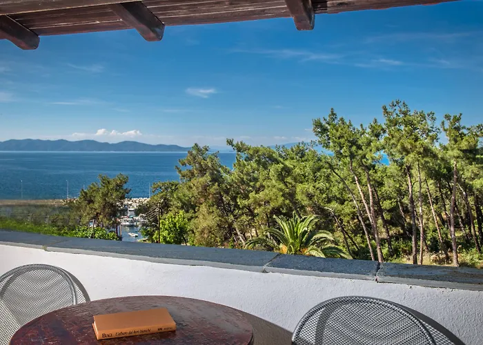 Leandros Hotel Nea Roda