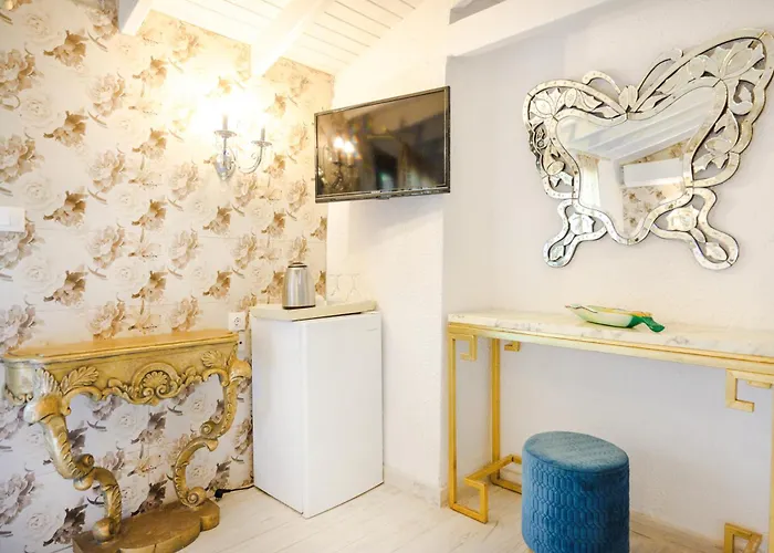 Leandros 3* Nea Roda